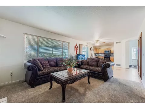 2743 S Waco Way, Aurora, CO 80013 photo 12
