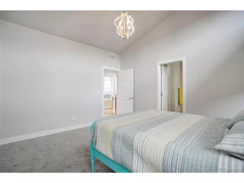 Undisclosed, Aurora, CO 80010 photo 31