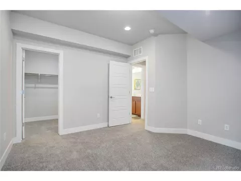 Undisclosed, Aurora, CO 80010 photo 25