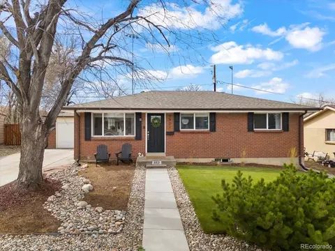 3921 S Hazel Ct, Englewood, CO 80110
