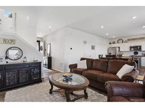 27501 E 7th Dr, Aurora, CO 80018 photo 3