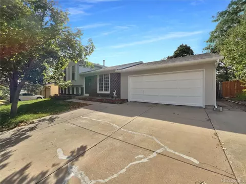 18931 E Kansas Dr, Aurora, CO 80017
