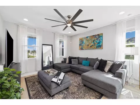 15694 E 47th Dr, Denver, CO 80239 photo 5