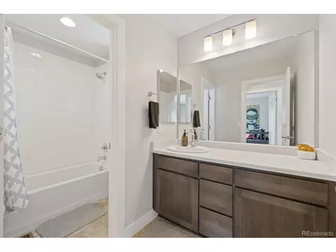 15694 E 47th Dr, Denver, CO 80239 photo 32