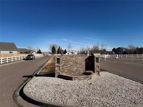 1015 Viewridge Rd, Bennett, CO 80102 photo 4
