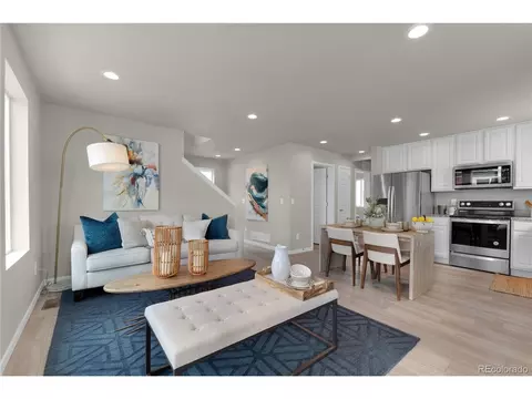 45012 Sunflower Ln, Bennett, CO 80102 photo 8