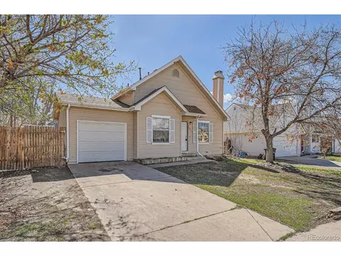 17632 E Temple Dr, Aurora, CO 80015