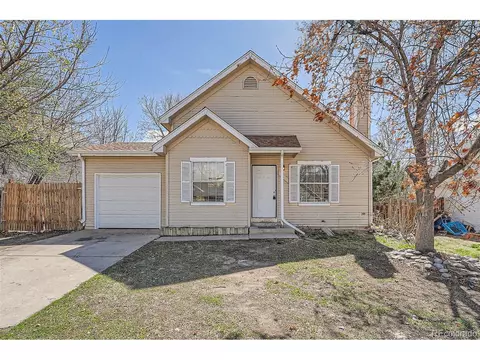 17632 E Temple Dr, Aurora, CO 80015 photo 2