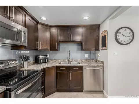 Undisclosed, Aurora, CO 80010 photo 18
