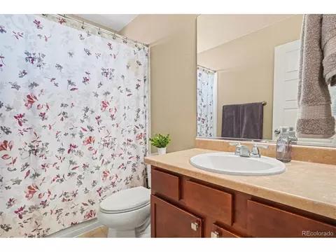 Bath - 25404 E 2nd Ave, Aurora, CO 80018 photo 3 of 4