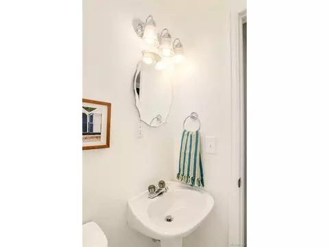 Bath - 3595 E 89th Ave, Thornton, CO 80229 photo 3 of 3