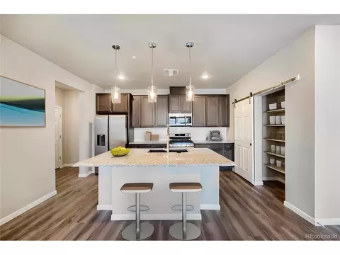 6153 N Ceylon St #6-305, Denver, CO 80249