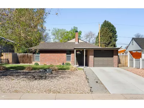 3025 Forest St, Denver, CO 80207 photo 2