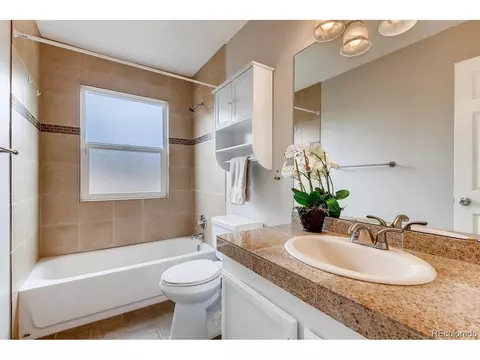 87 Macon Ct, Aurora, CO 80010 photo 12