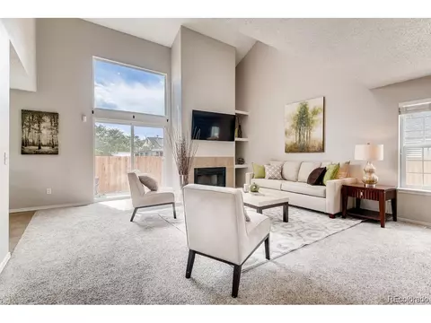 87 Macon Ct, Aurora, CO 80010 photo 4