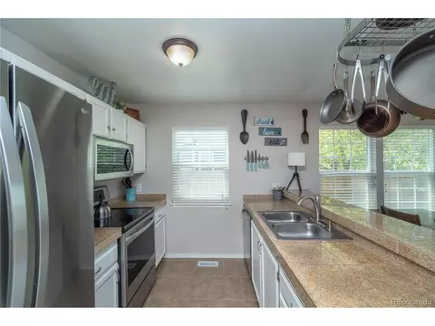 87 Macon Ct, Aurora, CO 80010 photo 7