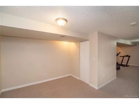 87 Macon Ct, Aurora, CO 80010 photo 23