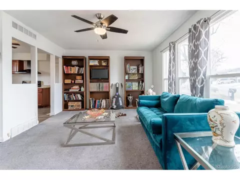 5456 Eagle St, Denver, CO 80239 photo 6