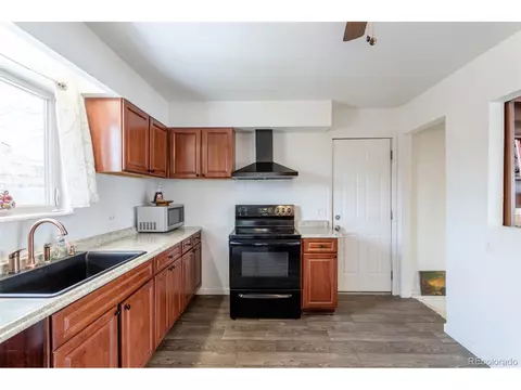 5456 Eagle St, Denver, CO 80239 photo 11