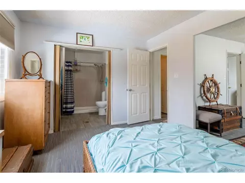 5456 Eagle St, Denver, CO 80239 photo 15