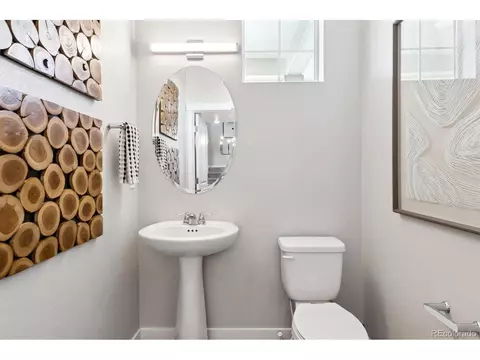 22374 E 6th Pl, Aurora, CO 80018 photo 8