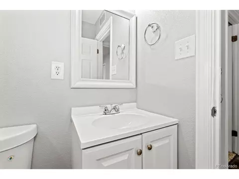 Undisclosed, Thornton, CO 80229 photo 25