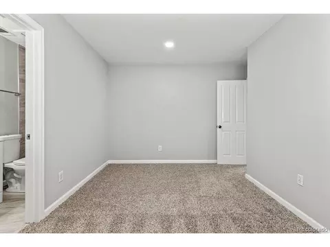 Undisclosed, Thornton, CO 80229 photo 28