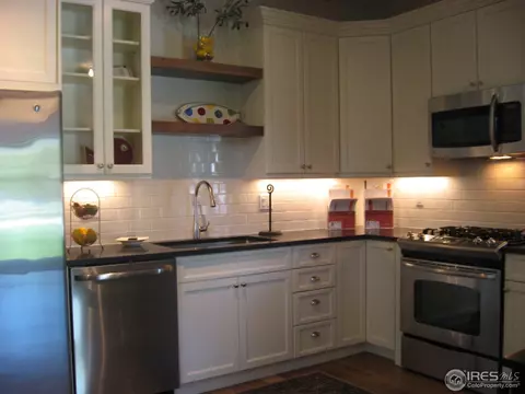 2044 Walnut St #A, Boulder, CO 80302 photo 3