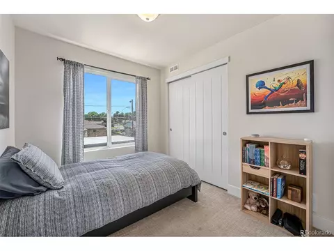 5012 E Thrill Pl, Denver, CO 80207 photo 17