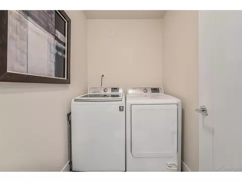 5012 E Thrill Pl, Denver, CO 80207 photo 21