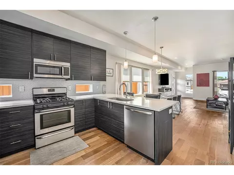 5012 E Thrill Pl, Denver, CO 80207 photo 8