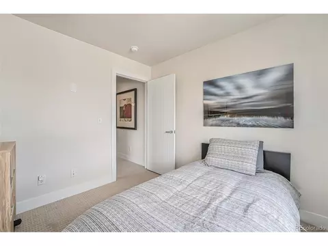 5012 E Thrill Pl, Denver, CO 80207 photo 18