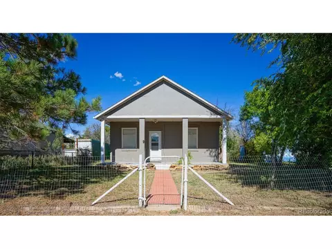 204 W 9th St, Walsenburg, CO 81089