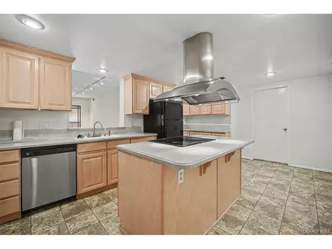 1777 Larimer St #708, Denver, CO 80202