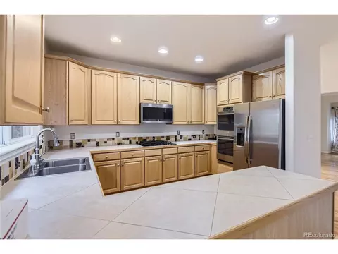 22321 E Lake Pl, Centennial, CO 80015 photo 8