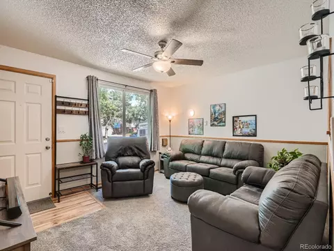 15674 Eldorado Dr, Aurora, CO 80013 photo 3
