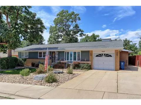 1611 Circle Dr, Louisville, CO 80027