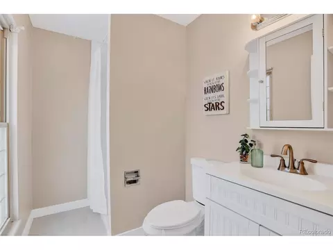 Bath - 18130 E Bails Pl, Aurora, CO 80017 photo 1 of 3
