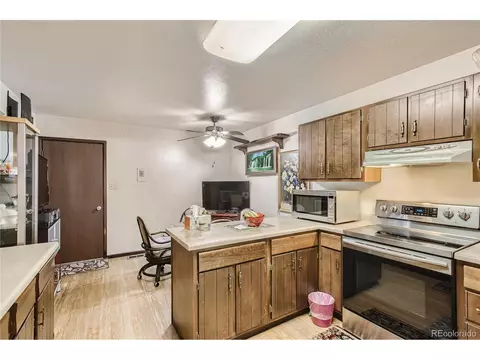 12074 E Maple Ave, Aurora, CO 80012 photo 11
