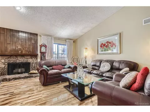 12074 E Maple Ave, Aurora, CO 80012 photo 4