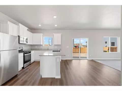 7414 Crystal Ave, Frederick, CO 80530 photo 3