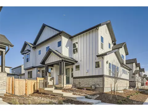 9755 E 62nd Dr, Denver, CO 80238 photo 2
