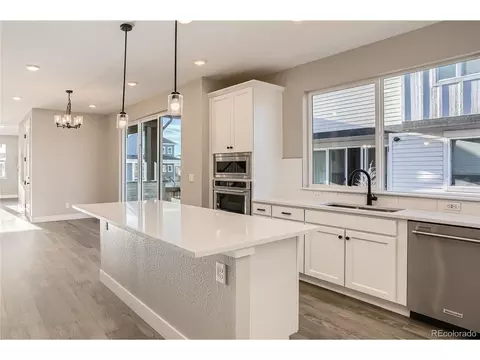 9755 E 62nd Dr, Denver, CO 80238 photo 8