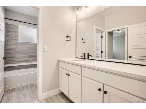 9755 E 62nd Dr, Denver, CO 80238 photo 18
