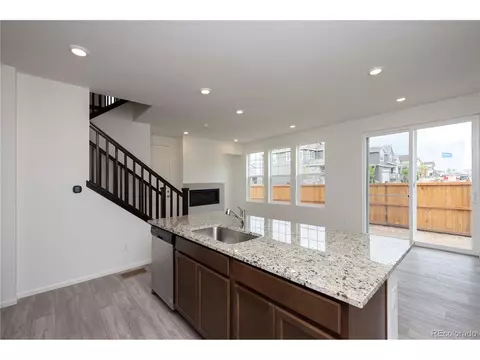 28462 E 6th Pl, Aurora, CO 80018 photo 9