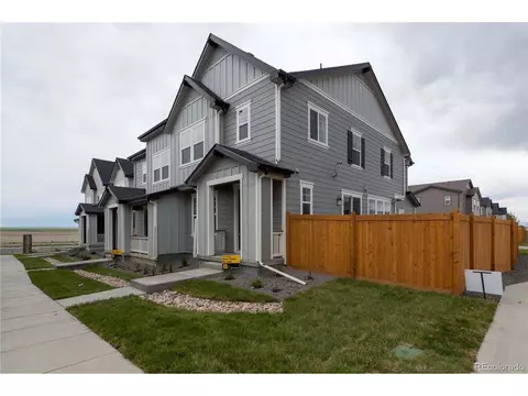28462 E 6th Pl, Aurora, CO 80018 photo 1