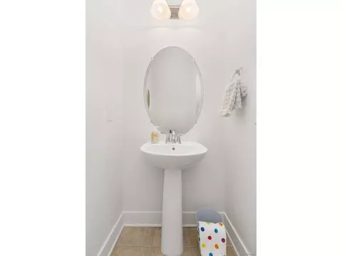 Bath - 8518 E 54th Pl, Denver, CO 80238 photo 2 of 5