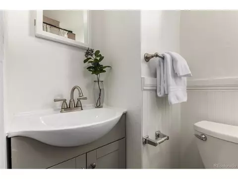 1011 E Cedar Ave, Denver, CO 80209 photo 16