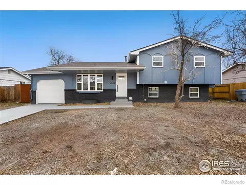 2616 Danbury Dr, Longmont, CO 80503