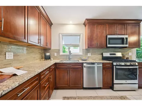 6447 Iris Ct, Arvada, CO 80004 photo 9